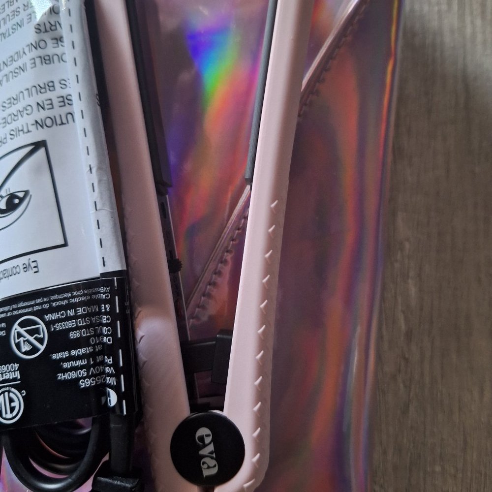 Mini flat iron
